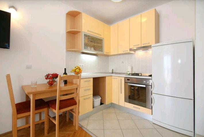 Sun Apartment